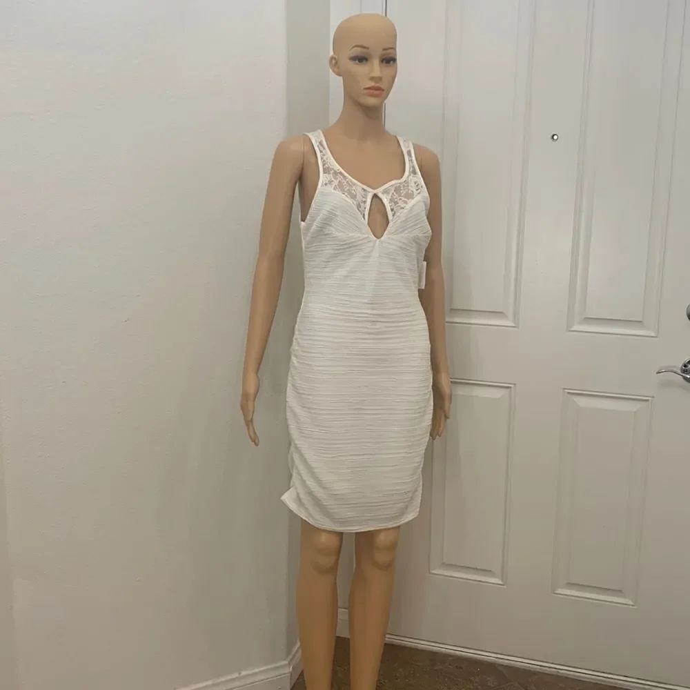 Charlotte Russe Size XL Scoop Neck Cut Out Lace Short Sleeve Dress Side Ruching